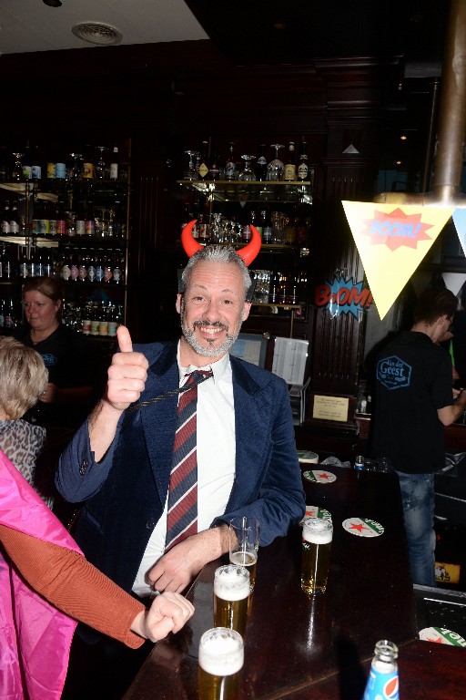 ../Images/Held op sokken feest 043.jpg